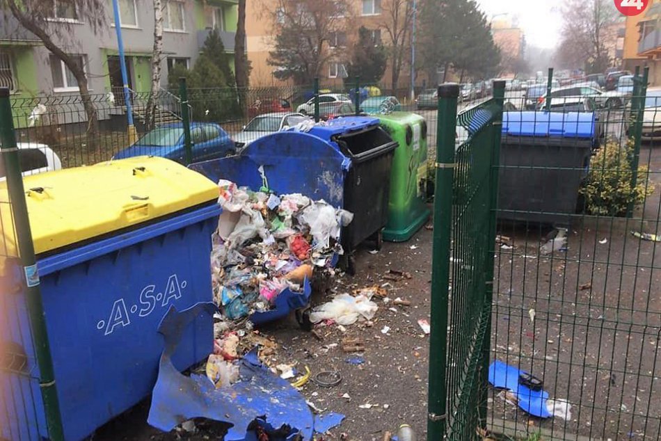 Ilustračný obrázok k článku Vandalizmus a výtržníctvo: Mestská polícia mala na sklonku roka plné ruky práce