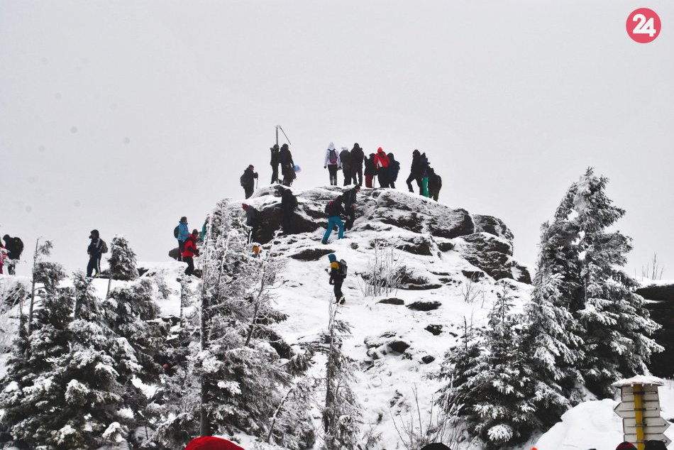 Ilustračný obrázok k článku TAKTO to vyzeralo na novoročnom výstupe na Volovec: Pozrite si FOTKY