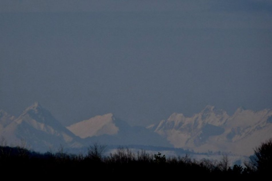 Ilustračný obrázok k článku Vysoké Tatry zo Silice? FOTKY, ktoré stoja za povšimnutie!