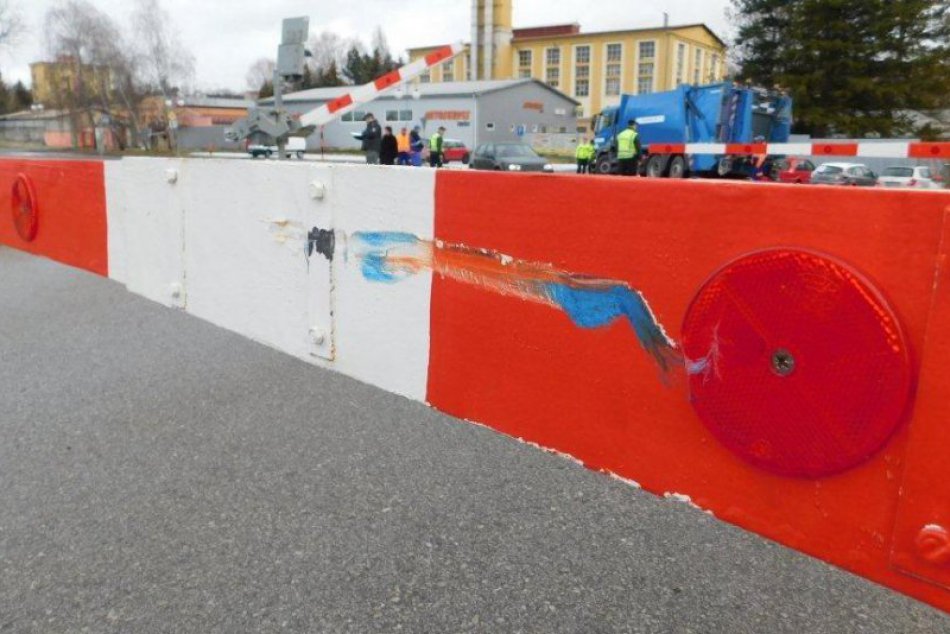 Ilustračný obrázok k článku FOTO: 2 nehody na rovnakom mieste. Čo sa udialo na zvolenskom železničnom priecestí?