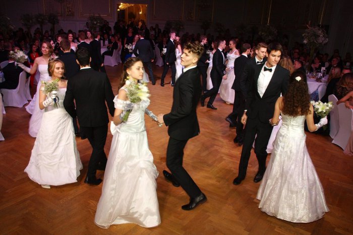 Ilustračný obrázok k článku Mestský ples nebude: Uskutoční sa ples Trnavského samosprávneho kraja