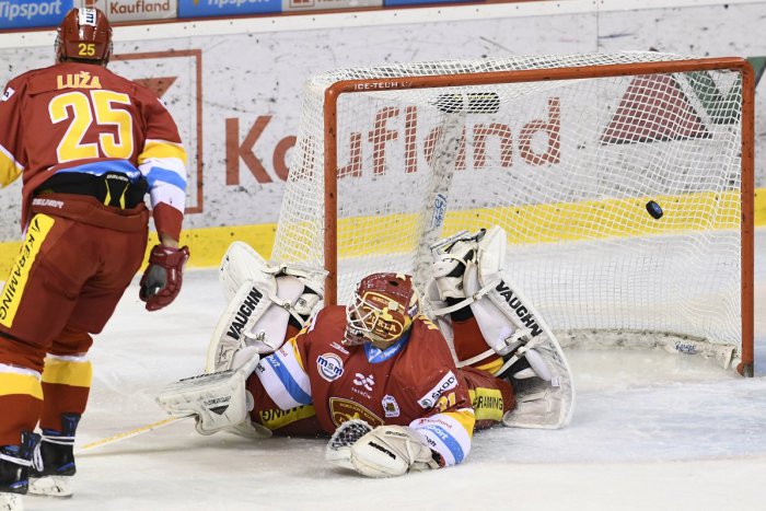 Ilustračný obrázok k článku Trenčianska Dukla prišla o obrancu: Ten si to zamieril do Talianska