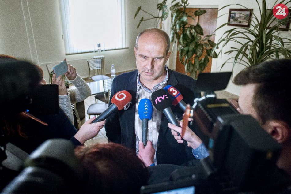 Ilustračný obrázok k článku FOTO: Policajný prezident Lučanský vypovedal na bystrickom súde v kauze gangu sátorovci