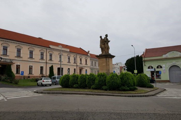 Ilustračný obrázok k článku Dva protesty na námestí: Jeden ohlásili kotlebovci, druhý občania proti fašizmu