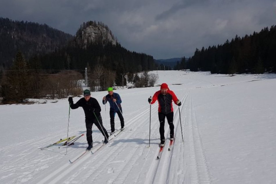 Ilustračný obrázok k článku FOTO: Pri Dobšinskej ľadovej jaskyni obnovili bežkárske trate
