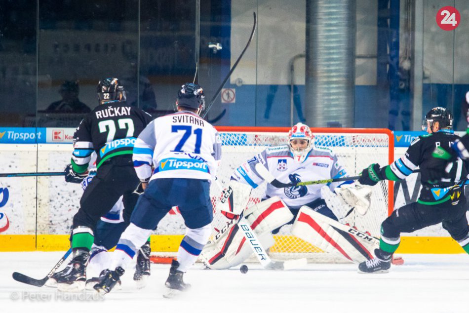 Ilustračný obrázok k článku V Poprade súboj susedov v tabuľke. A ďalšia domáca prehra kamzíkov