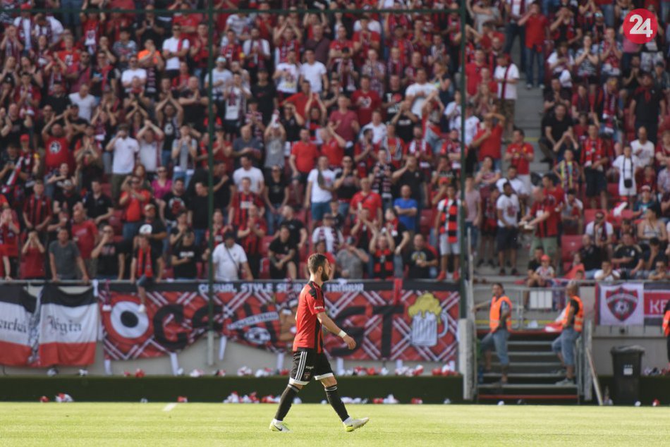 Ilustračný obrázok k článku Slovan poskytol Trnave ďalšie vstupenky: Spartak počká na poradu