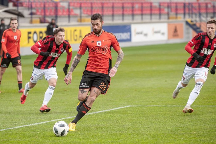 Ilustračný obrázok k článku Ružomberok sa s Danielom nedohodol: Zaradil ho na transferovú listinu