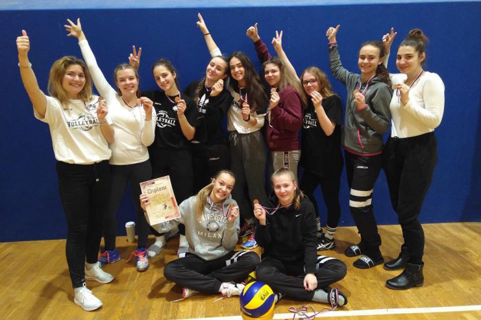 Ilustračný obrázok k článku Pekný úspech novoveských kadetiek: Takto sa im darilo na volejbalovom turnaji