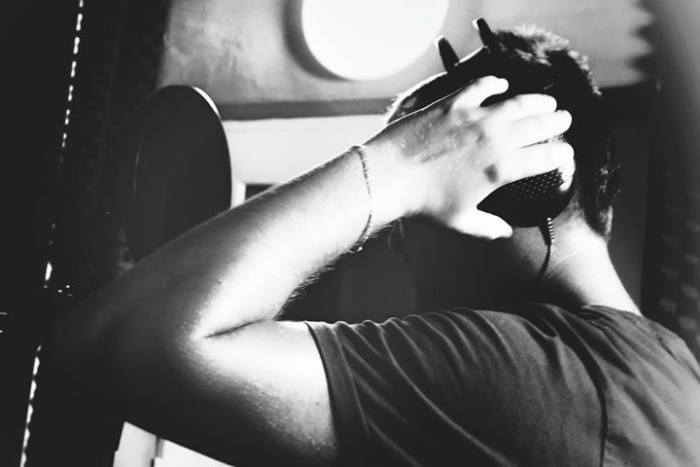 Ilustračný obrázok k článku VIDEO: Aj rockeri z Humenného majú romantickú dušu. Na klip minuli 360 sviečok!