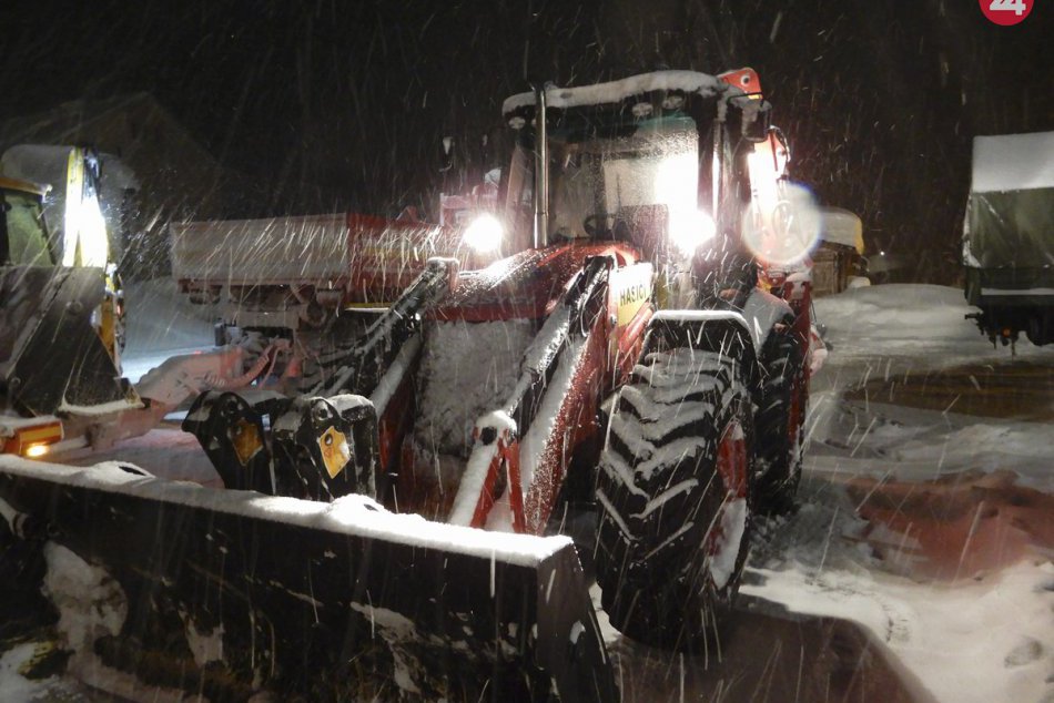 Ilustračný obrázok k článku V Žilinskom kraji pomáha pri kalamite ťažká  vyslobodzovacia technika, FOTO