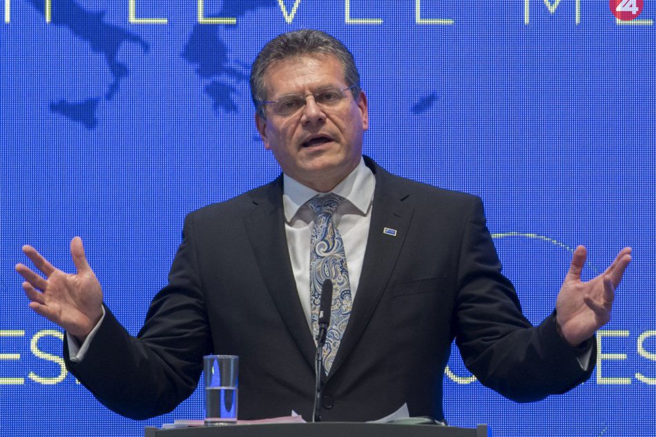 Ilustračný obrázok k článku SVET O SLOVENSKU: Bude Šefčovič slovenským prezidentom?