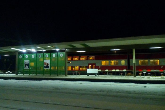 Ilustračný obrázok k článku Pri Trenčíne sa roztrhla vlaková súprava: Prípad začali vyšetrovať