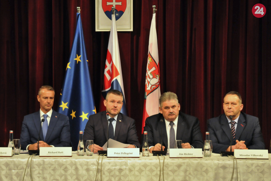 Ilustračný obrázok k článku Vláda na výjazdovom rokovaní v Levoči: Počíta s vytvorením 515 pracovných miest v regióne