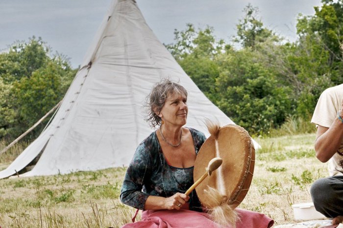 Ilustračný obrázok k článku Tipy na víkend: Zatancujte si so Snehovou kráľovnou alebo sa naučte tkať