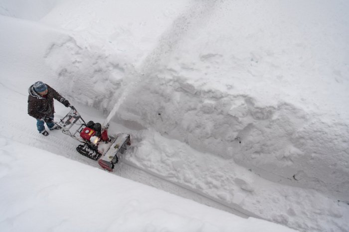 Ilustračný obrázok k článku V Ždiari sa život vracia do normálu. Všetky obecné cesty sú prejazdné