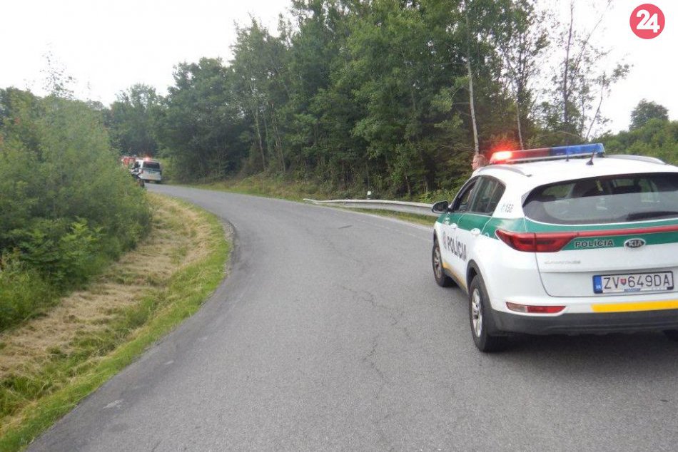 Ilustračný obrázok k článku FOTO: Motocyklista utrpel pri nehode neďaleko Zvolena ťažké zranenia. Polícia hľadá svedkov