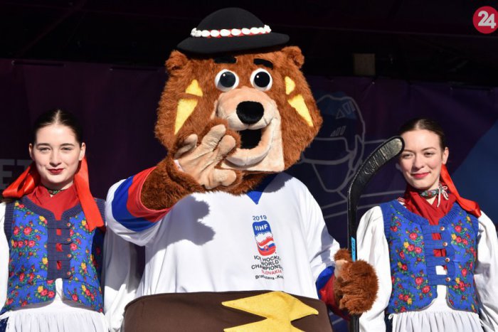 Ilustračný obrázok k článku Skvelý hokejový zážitok: Zimný štadión naďalej pripravujú na májové majstrovstvá sveta