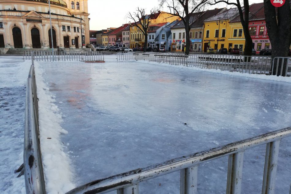 Ilustračný obrázok k článku Detské klzisko pred Redutou: Už je známy dátum, kedy ho otvoria!