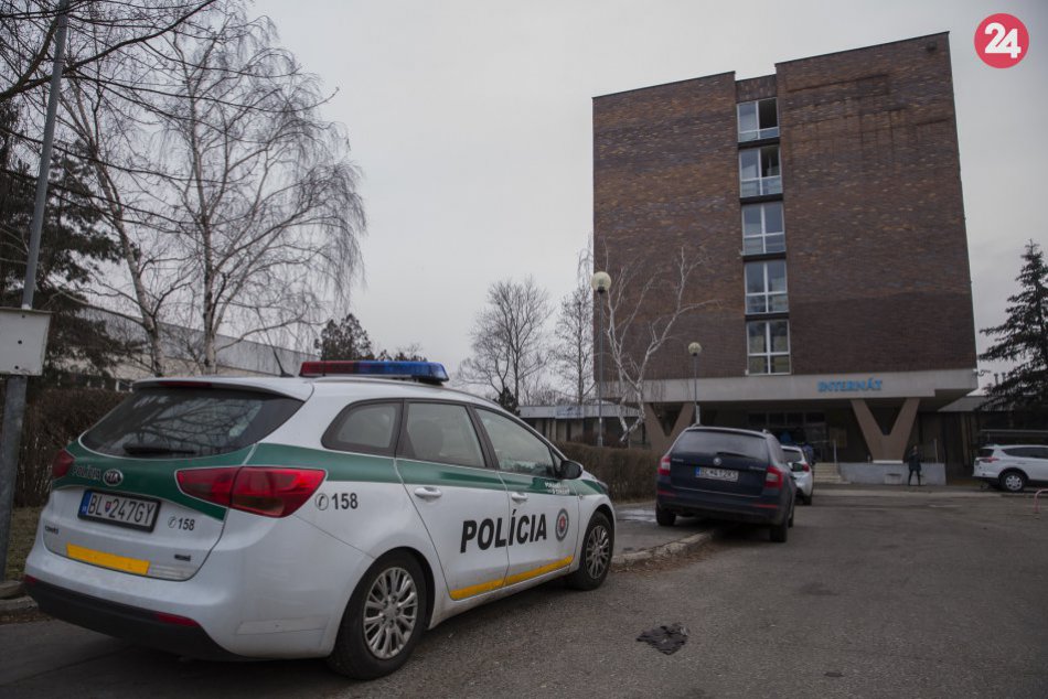 Ilustračný obrázok k článku Po nočnom požiari internátu v Bratislave sú dvaja ľudia vo vážnom stave