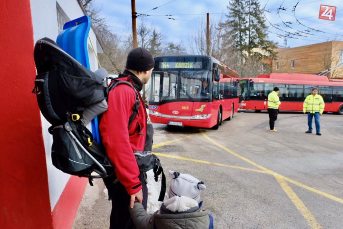 Ilustračný obrázok k článku Cestovný lístok na MHD na platobnej karte má zviditeľniť kampaň KARTUJ!