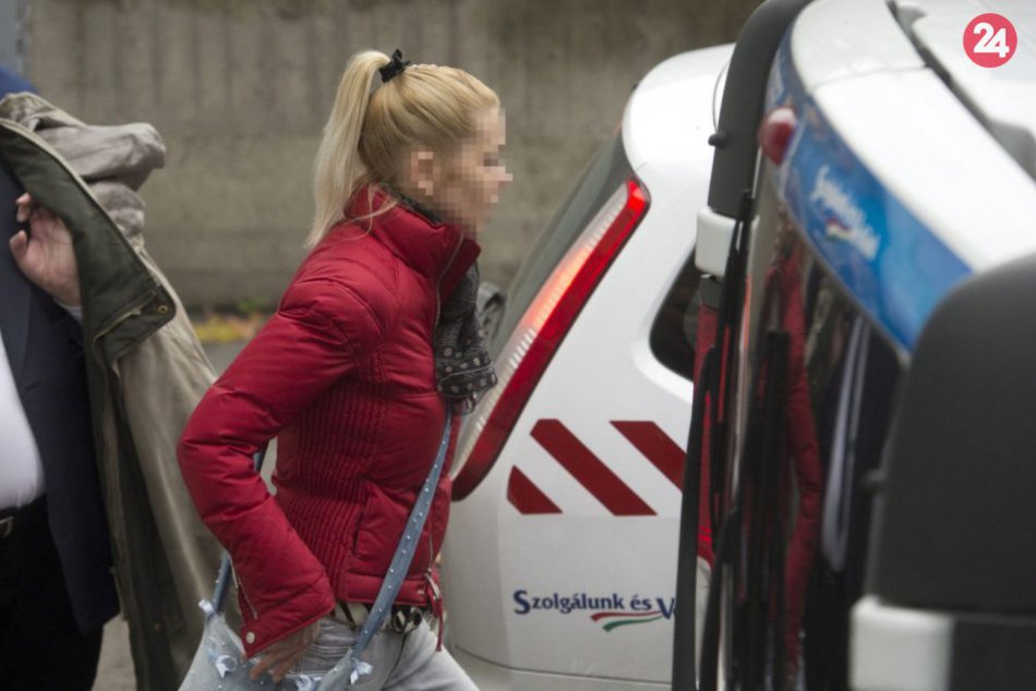 Ilustračný obrázok k článku SVET O SLOVENSKU: Eva Rezešová už na kriminál nemyslí a balí kufre