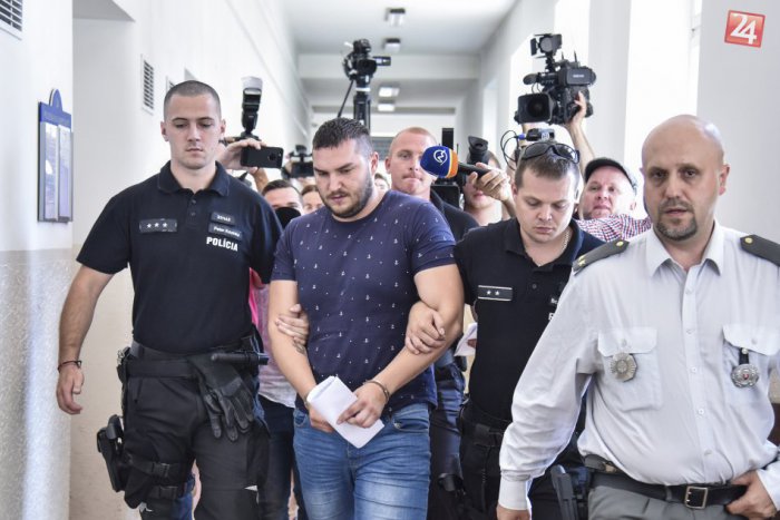 Ilustračný obrázok k článku Juraj H., obvinený zo zabitia Filipínca Henryho, sa obhajoval pred súdom
