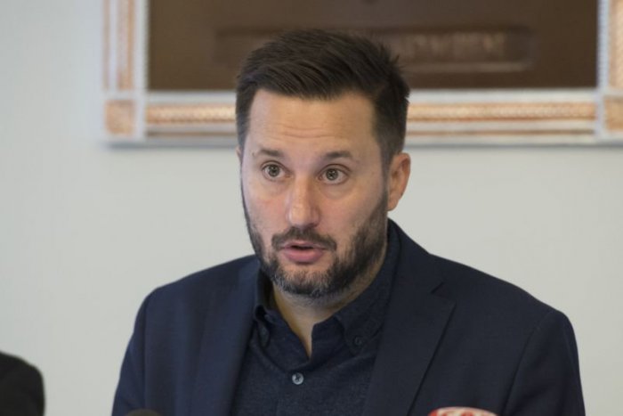 Ilustračný obrázok k článku M. Vallo: Bratislavu čakajú ťažké časy na cestách a dopravné peklo