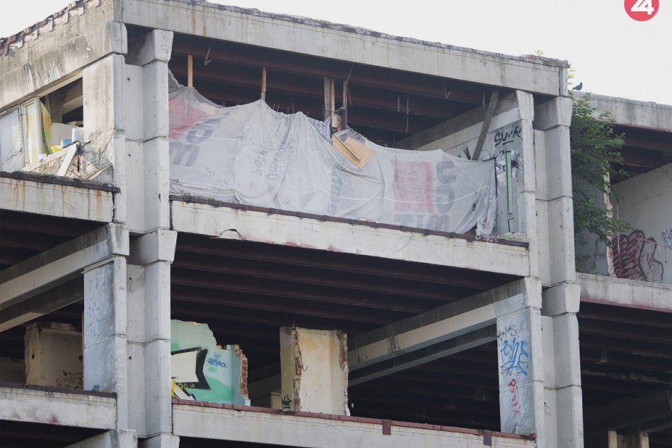 Ilustračný obrázok k článku Ružinovská „Hirošima“ chátra už vyše desaťročie. Nový majiteľ sľubuje zmenu