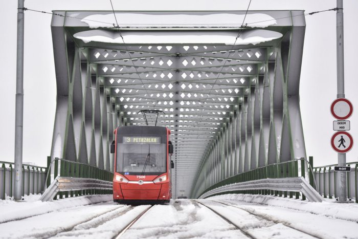 Ilustračný obrázok k článku Územné rozhodnutie k 2. etape električky v Petržalke nie je právoplatné