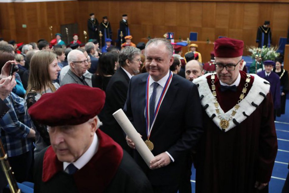 Ilustračný obrázok k článku SVET O SLOVENSKU: Ako Kiska vystriedal Zemana