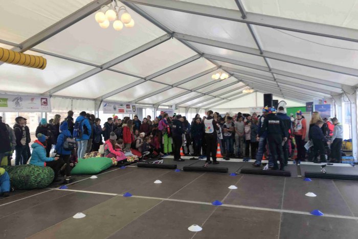 Ilustračný obrázok k článku Na Horehroní cez víkend vyvrcholia majstrovstvá: Fanzónu navštívia aj známi hokejisti