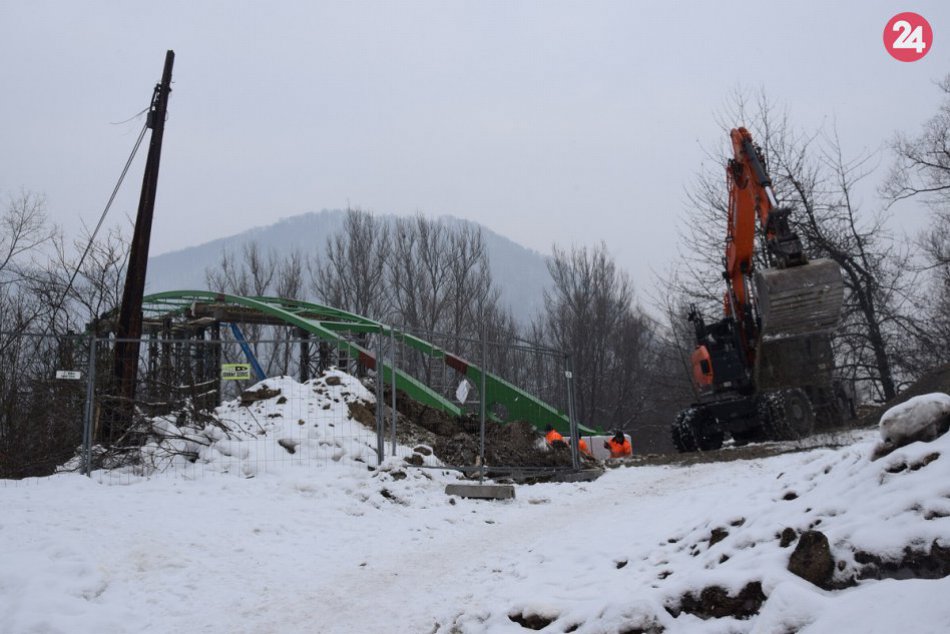 Ilustračný obrázok k článku FOTO: Lávka ponad Kysucu by mala byť čoskoro dokončená