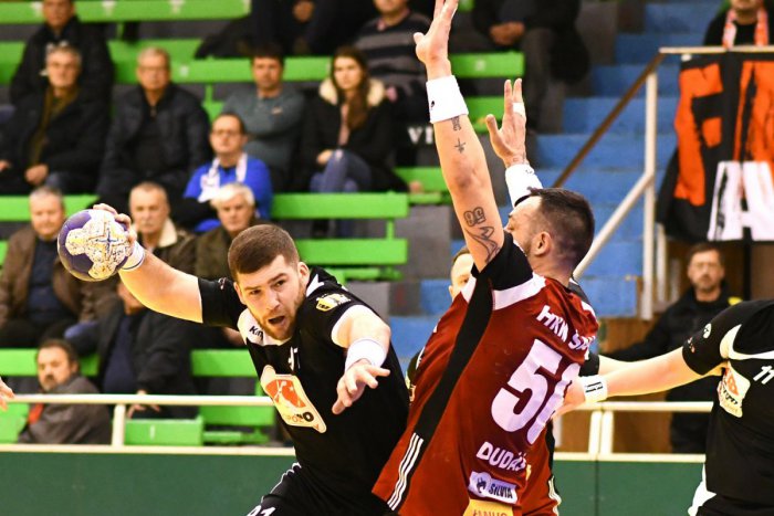 Ilustračný obrázok k článku Šalianski hádzanári s prvenstvom: Po základnej časti trónia na špici, FOTO