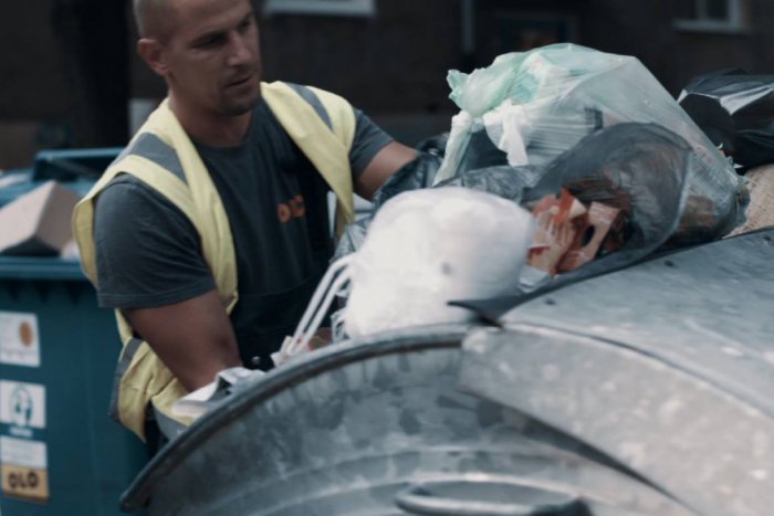 Ilustračný obrázok k článku Spoločnosť OLO upozorňuje na neporiadok okolo zberných nádob. Ako si s ním poradiť?