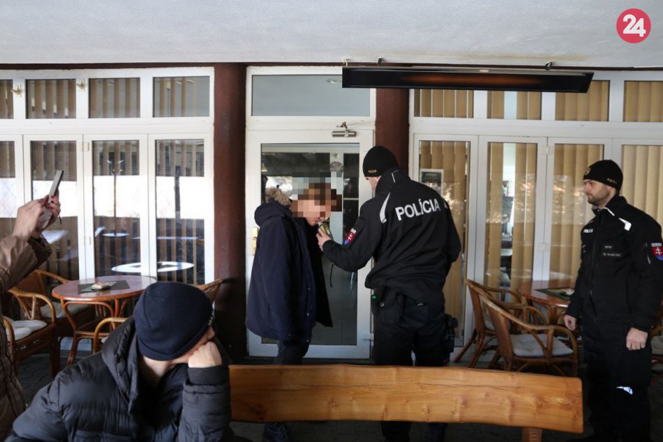 Ilustračný obrázok k článku Policajti si posvietili na školákov v Nitre: Takto dopadla dychová skúška