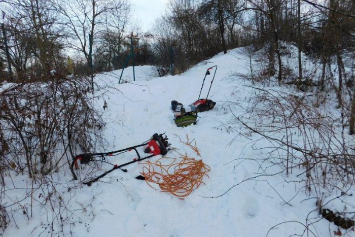 Ilustračný obrázok k článku FOTO: Policajti chytili zlodejov aj s ukradnutými vecami, hrozí im trest odňatia slobody až na 10 rokov