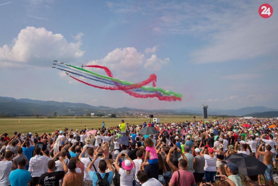 Ilustračný obrázok k článku Letecké dni na Sliači v novom termíne. Čerešničkou špeciálne prieskumné lietadlo