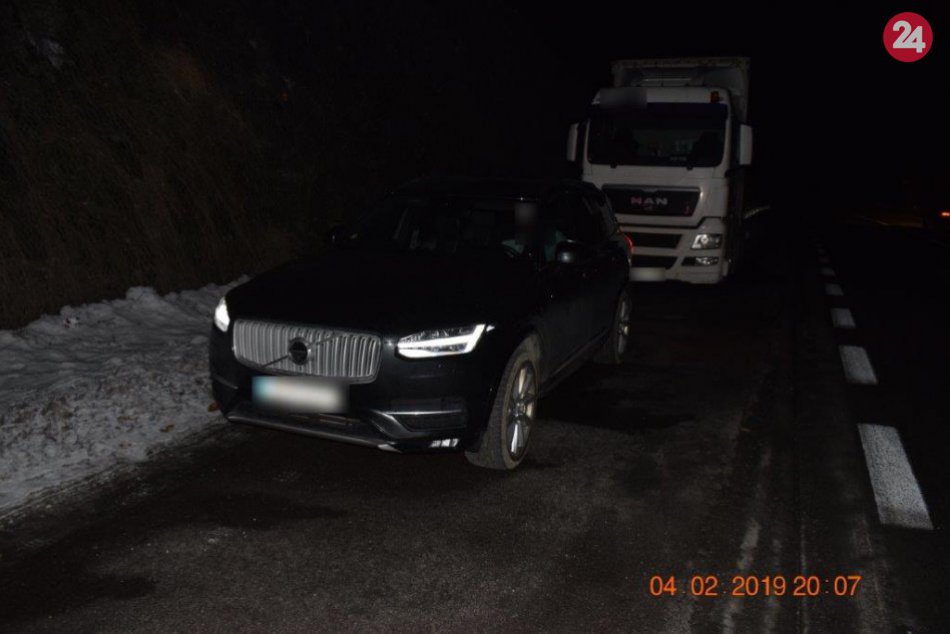 Ilustračný obrázok k článku V Strečne úradoval alkohol: Poliak (41) si to šinul po ceste pod vplyvom, FOTO