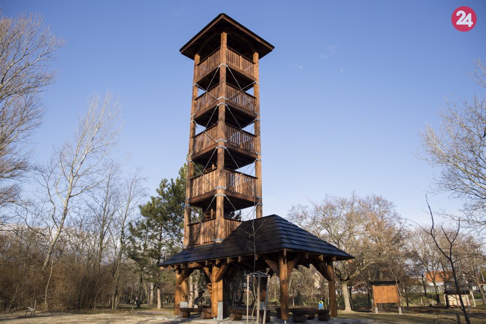 Ilustračný obrázok k článku V okrese Nové Zámky pribudla turistická rozhľadňa: Vidieť z nej až do Maďarska