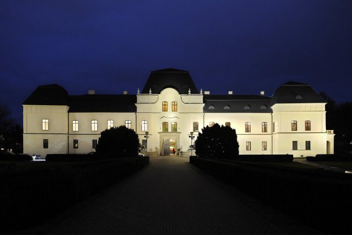 Ilustračný obrázok k článku Vystavených už bolo vyše 20 tisíc kúskov: V Humennom sa opäť chystá Karpatská kraslica