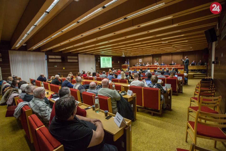 Ilustračný obrázok k článku Mikulášski poslanci o rozpočte na rok 2020 nerokovali: Vyradili ho z programu