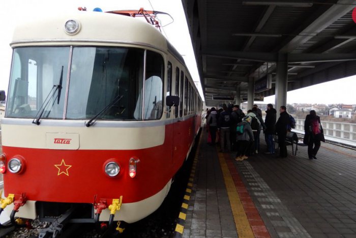 Ilustračný obrázok k článku Do Tatier štýlovo: Premávať bude prázdninová retro električka