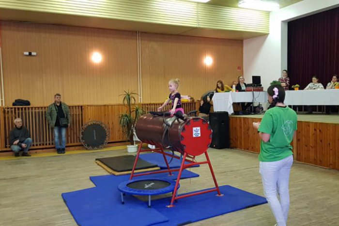 Ilustračný obrázok k článku Trnoveckí poslanci schválili dotácie: Financie získajú ôsmi žiadatelia