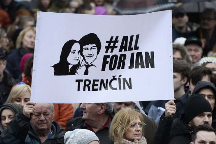 Ilustračný obrázok k článku V Trenčíne odhalia pamätník J. Kuciakovi a M. Kušnírovej: Kam ho umiestnia?