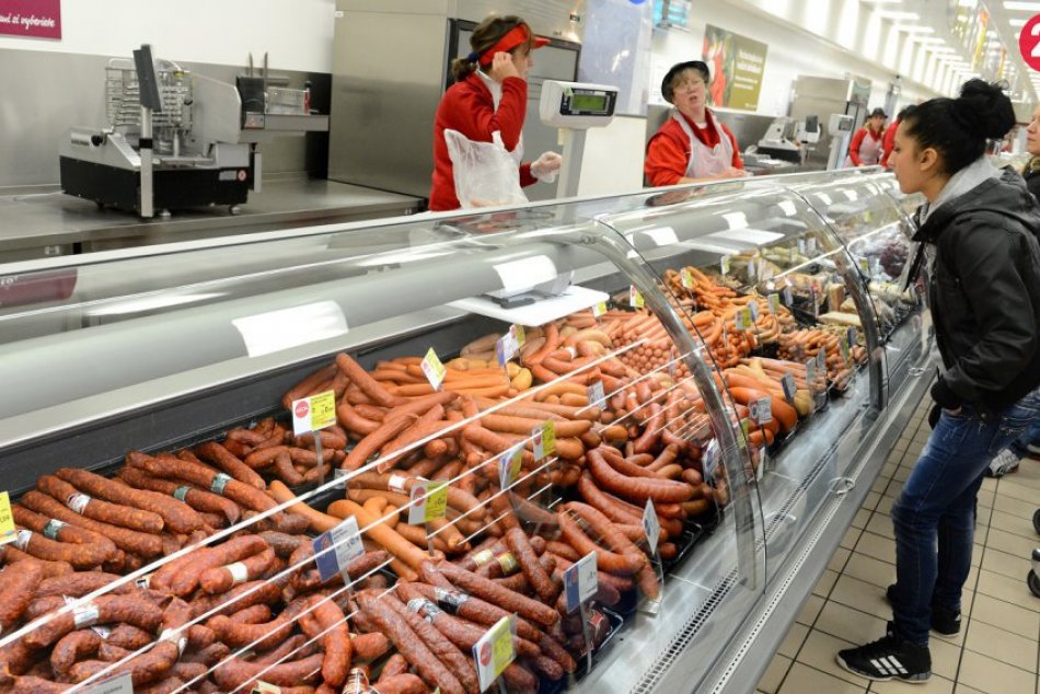 Ilustračný obrázok k článku Veľkonočné sviatky klopú na dvere: PREHĽAD otváracích hodín známych obchodov v Topoľčanoch