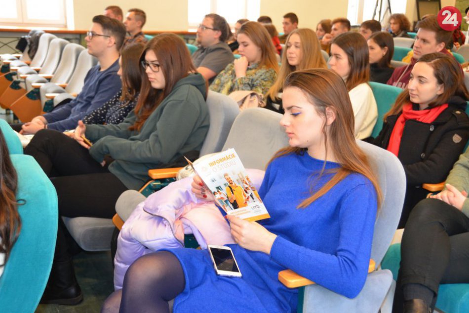 Ilustračný obrázok k článku Bystrická UMB otvorila svoje brány. Pritiahla aj študentov z Ukrajiny či Chorvátska, FOTO