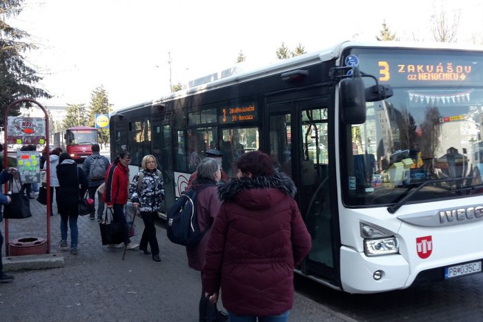 Ilustračný obrázok k článku Takto vyzerá nový cestovný poriadok MHD v Považskej: Dotkne sa to všetkých!