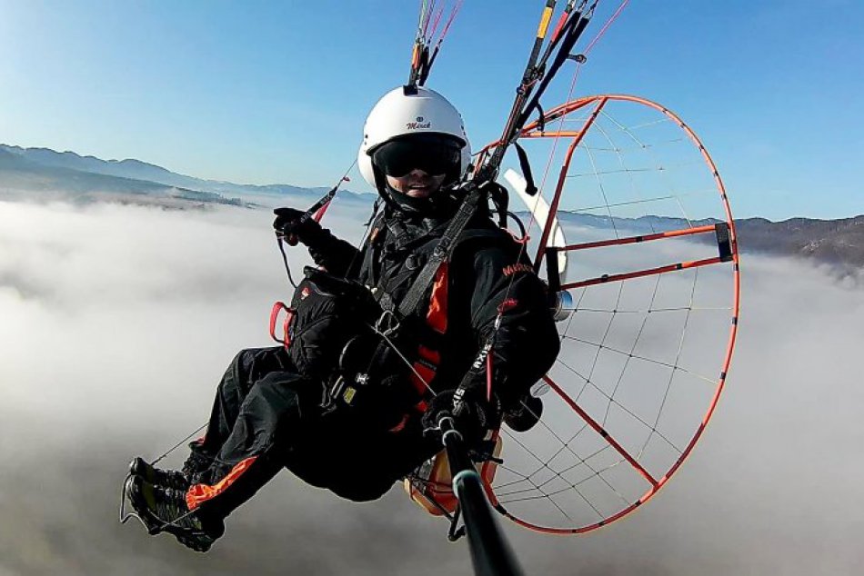 Ilustračný obrázok k článku Paraglaidista Miro (43) vo výškach: Ustupujúca zima v Rajeckej doline na fotkách