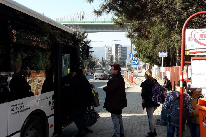 Ilustračný obrázok k článku Odborník varuje Považskú Bystricu: Čo môže spôsobiť znižovanie spojov MHD?